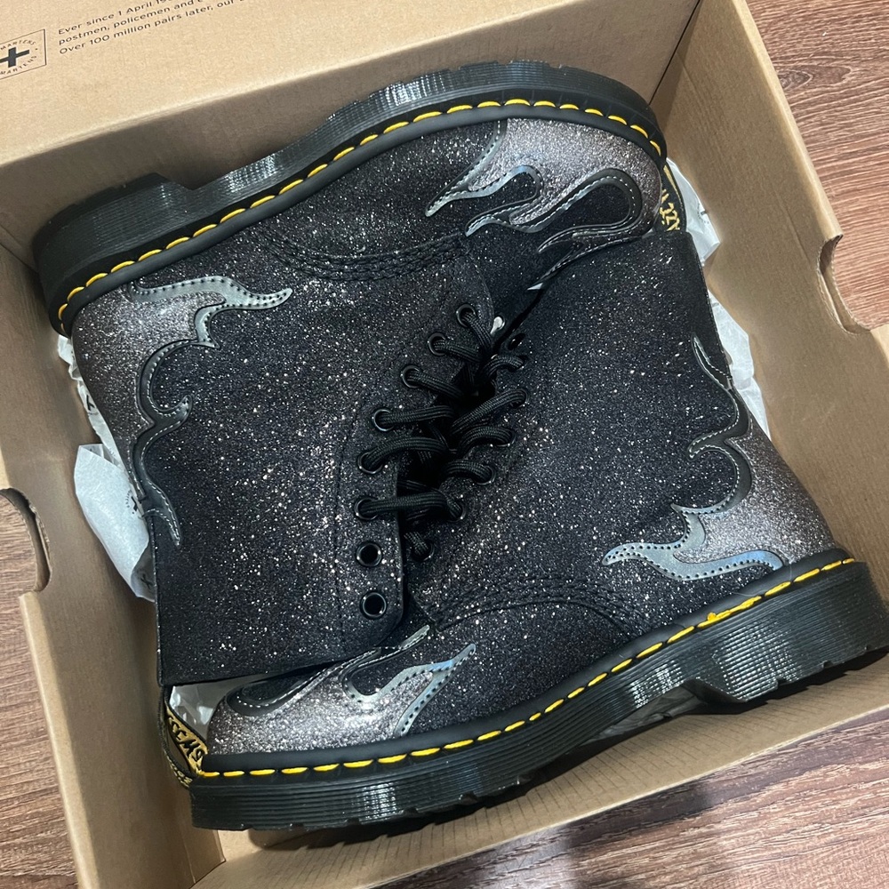 Dr. Martens 1460 PASCAL FLAME